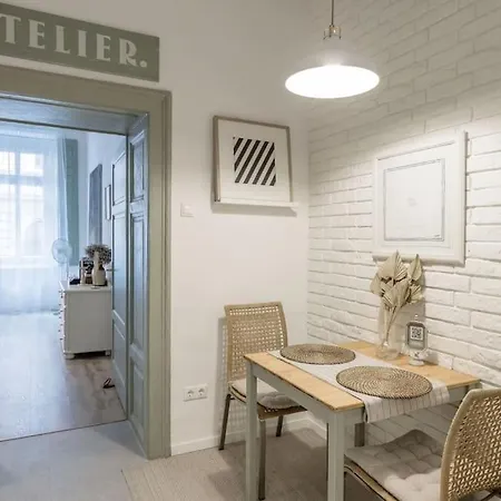 Atelier * Budapešť