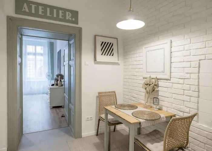 Atelier * Budapesta